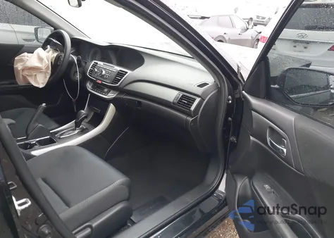 2015 Honda Accord Lx z USA, uszkodzony, nr VIN 1HGCR2F38FA098912